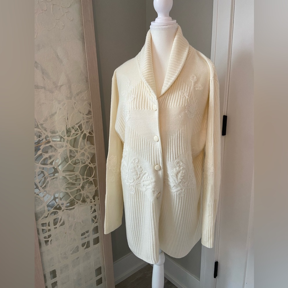 Women’s cardigan sweater